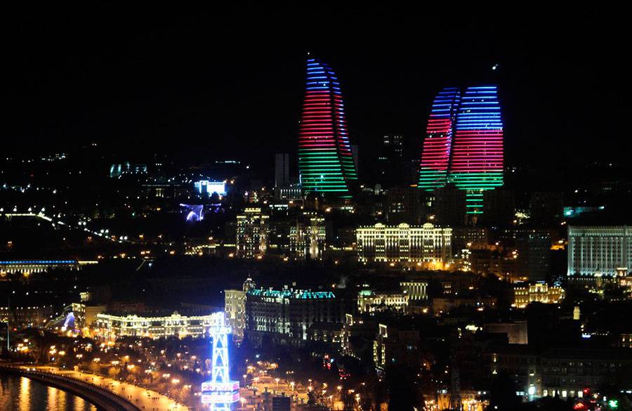 башни в Баку, Азербайджан