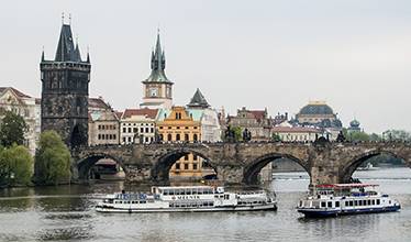 Староместская мостовая башня