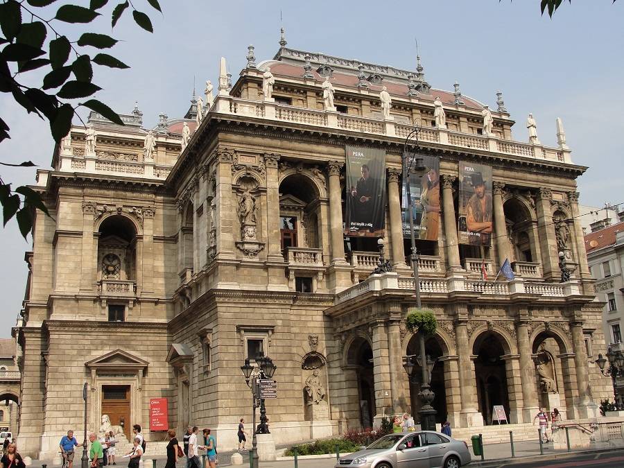 Здание оперного театра, проспект Андраши - Будапешт