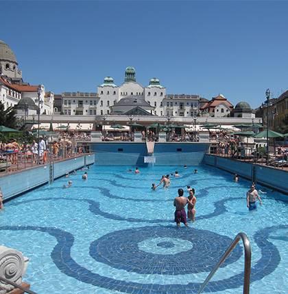 Открытый бассейн, Купальня Геллерт  в Будапеште