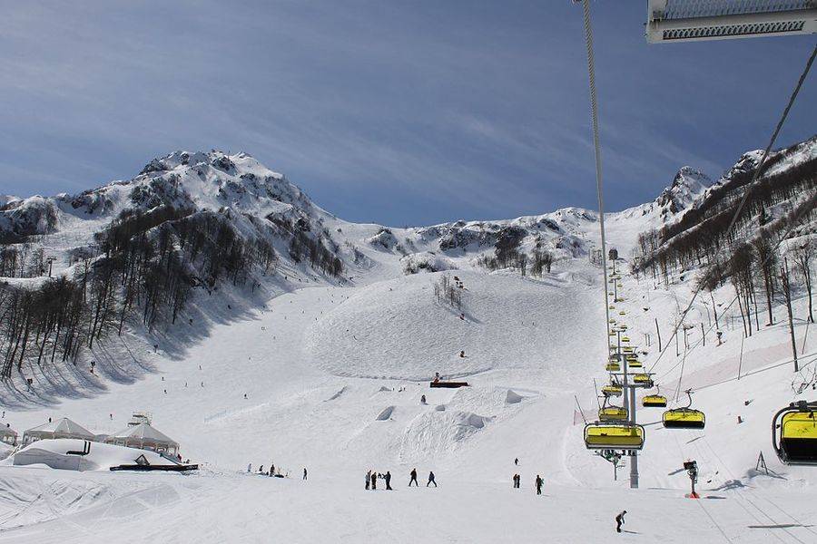 Крупнейший горнолыжный курорт страны 