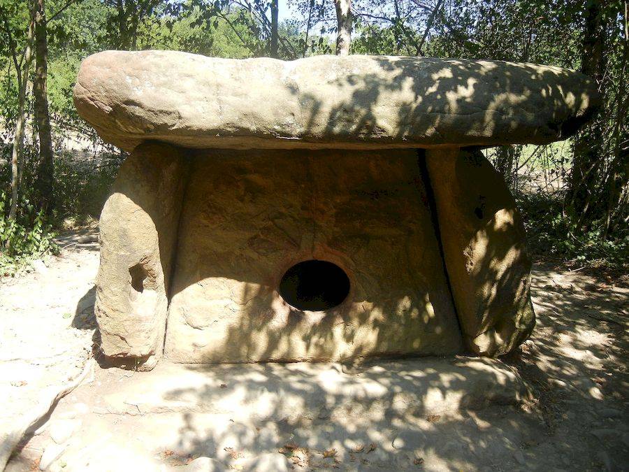 Загадочное древнее каменное сооружение, история возникновения которого до сих пор тайна